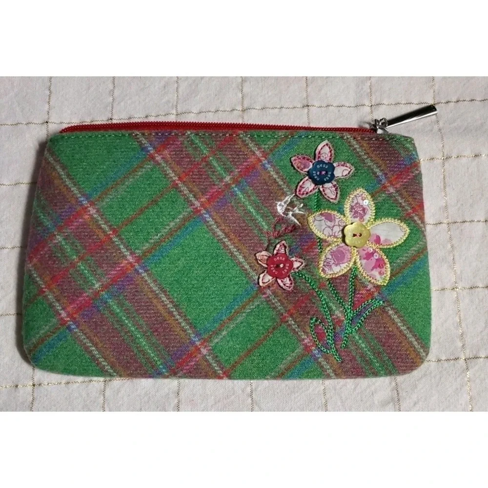 NESS Scotish Wool‎ Blend Makeup Bag Green Pink Tartan Floral Applique 8.5x5.5